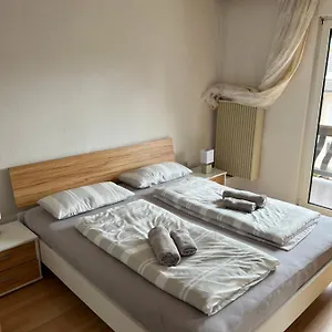 Liya Apartment